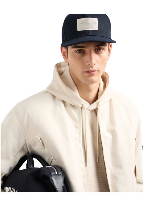 CAPPELLO SNAPBACK CON PATCH RICAMO LOGO EMPORIO ARMANI | Cappelli | EM001947 AF15502UB118